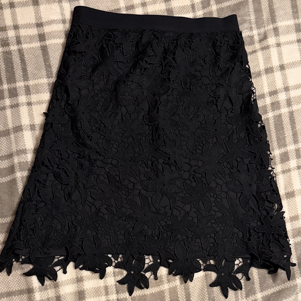 John Paul Richard Black Floral Lace Skirt (Size M)